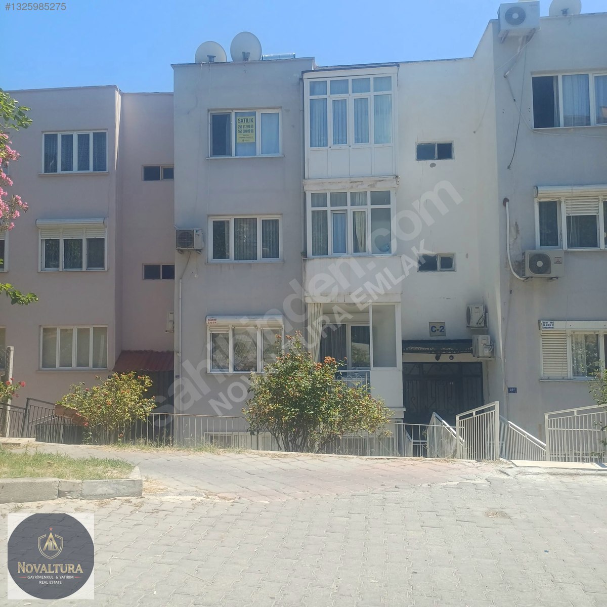 KUŞADASI MERKEZDE SATILIK 3+1 DAİRE